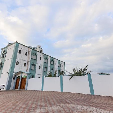Super Oyo 110 Ras Al Hadd Guest House Extérieur photo