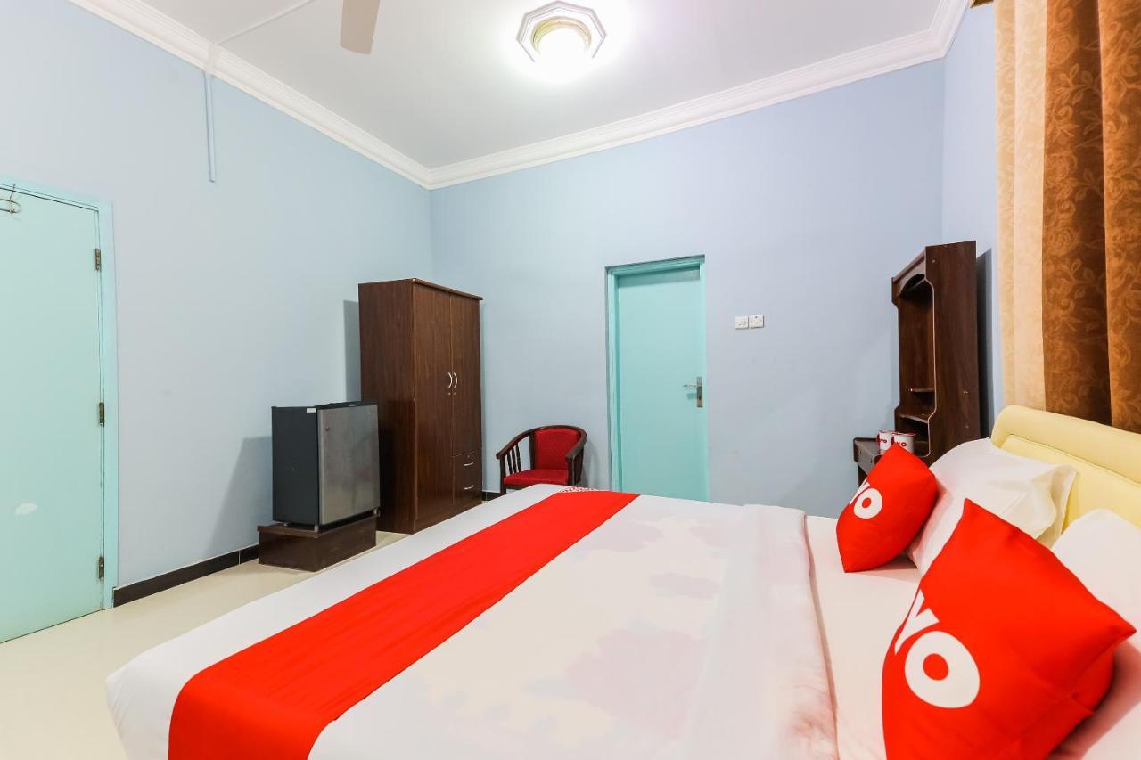 Super Oyo 110 Ras Al Hadd Guest House Extérieur photo